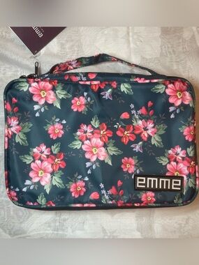 NWT Emme Floral Hanging Travel Cosmetics & Toiletry Bag TSA Approved Bottles